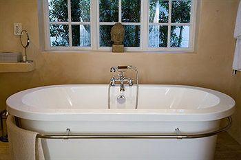 Coloniale Schumacher Luxury Retreat, Adults Only