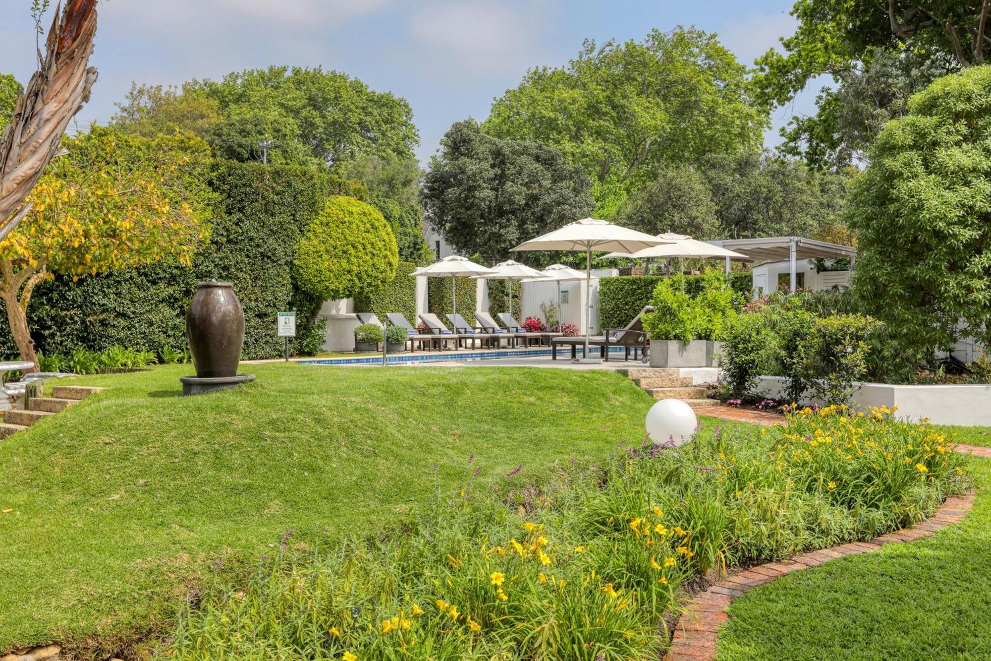Coloniale Schumacher Luxury Retreat, Adults Only